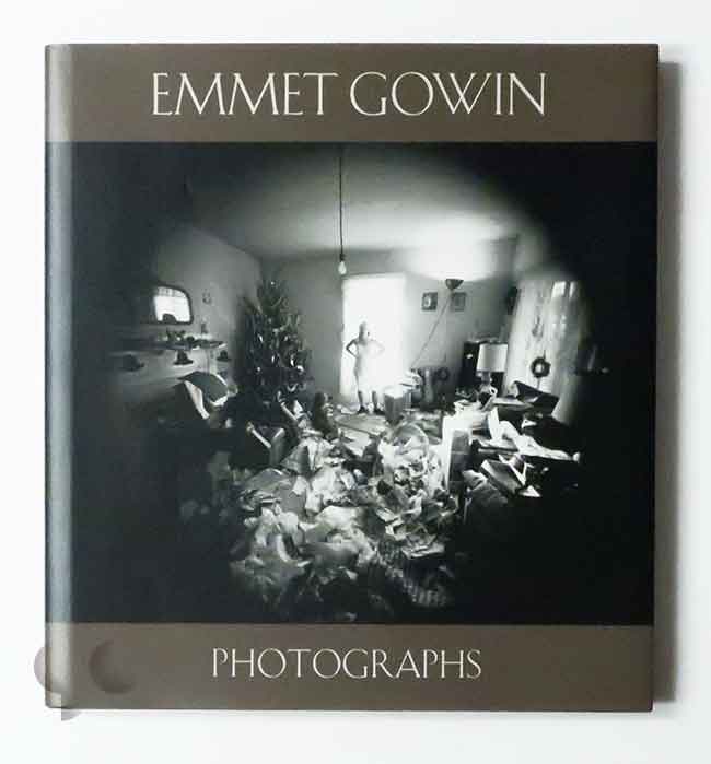 Emmet Gowin Photographs (2009)